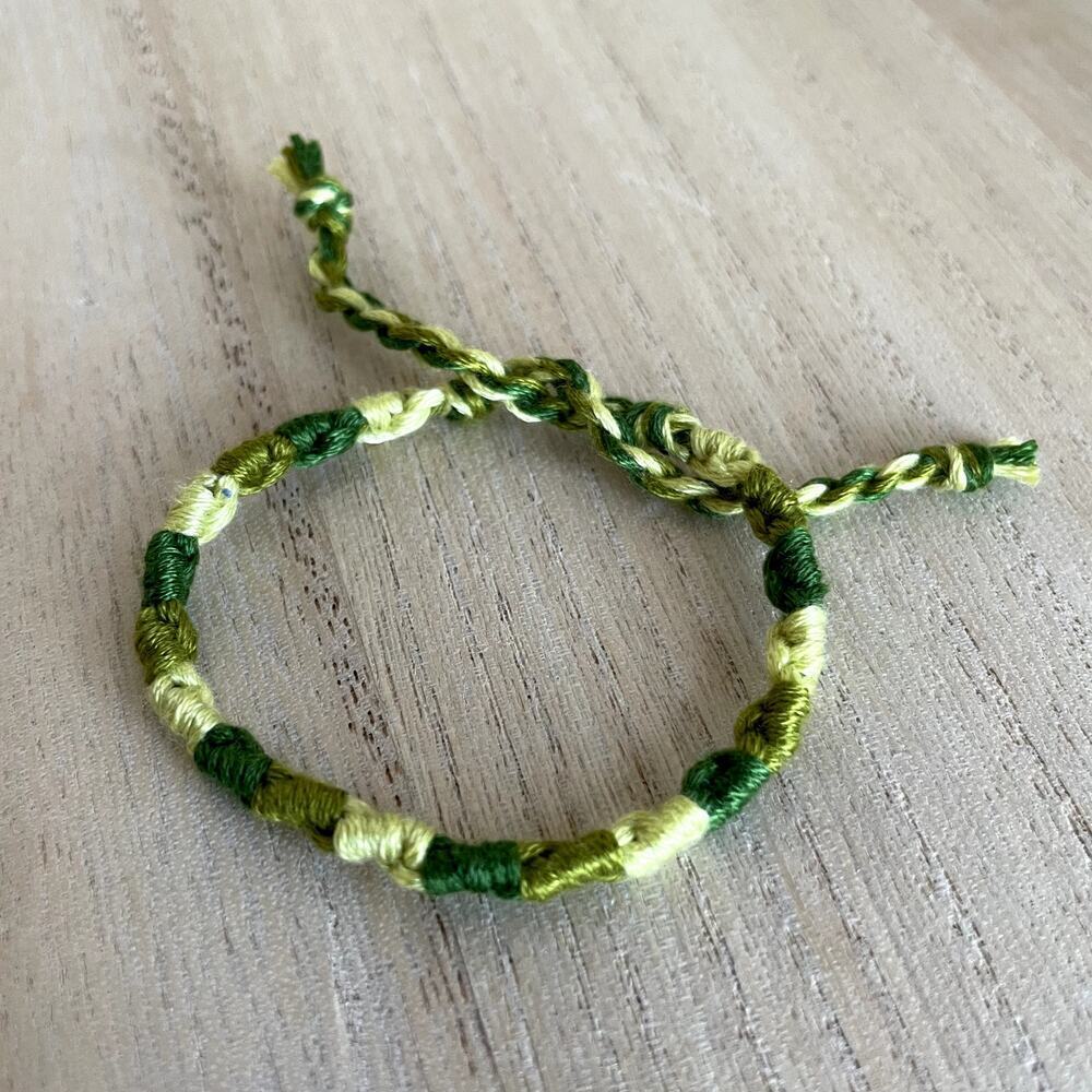 Amadea Bracelet, anklet, trendy, comfortable, tie, embroidery thread, woven, gif